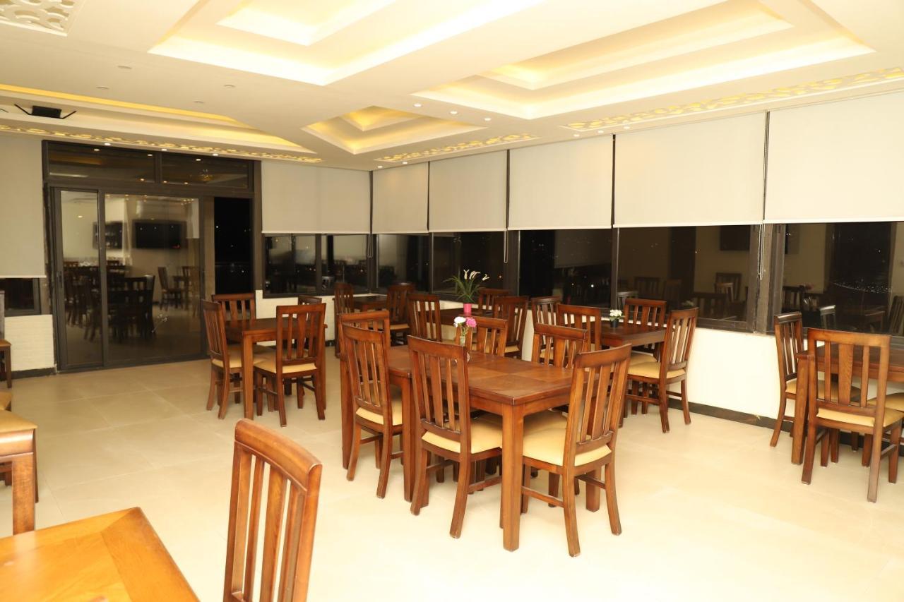 Alqimah Hotel Apartments Аман Екстериор снимка