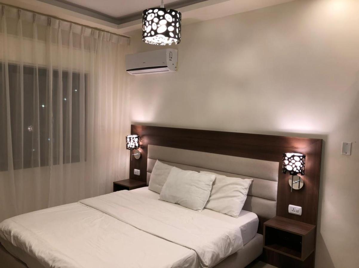 Alqimah Hotel Apartments Аман Екстериор снимка