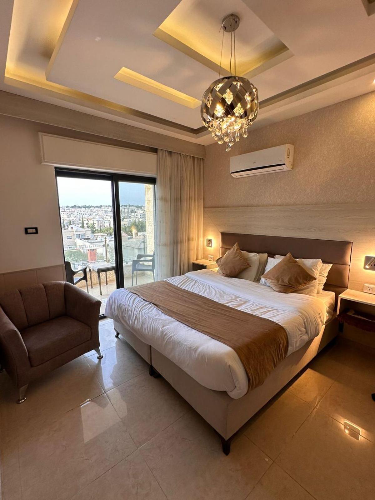 Alqimah Hotel Apartments Аман Екстериор снимка