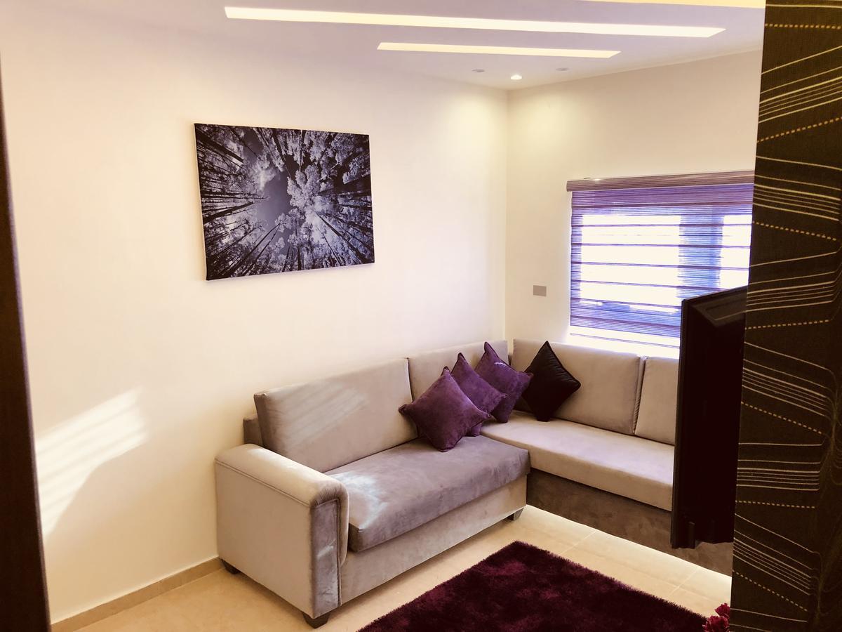 Alqimah Hotel Apartments Аман Екстериор снимка